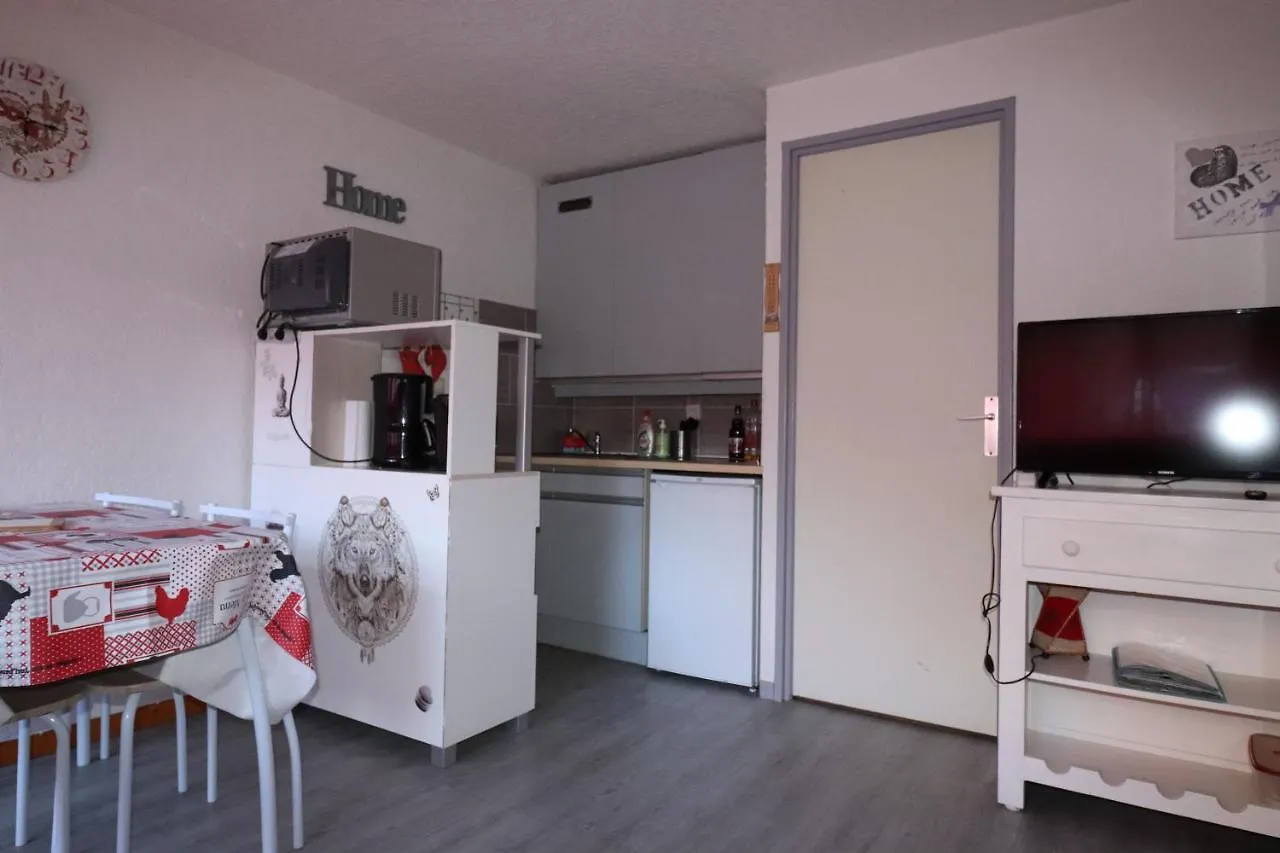 Studio St Lary village-vue montagne. Saint-Lary-Soulan Appartamento
