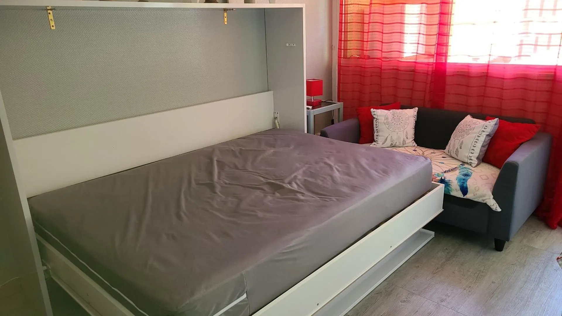 Studio St Lary village-vue montagne. Saint-Lary-Soulan Appartamento